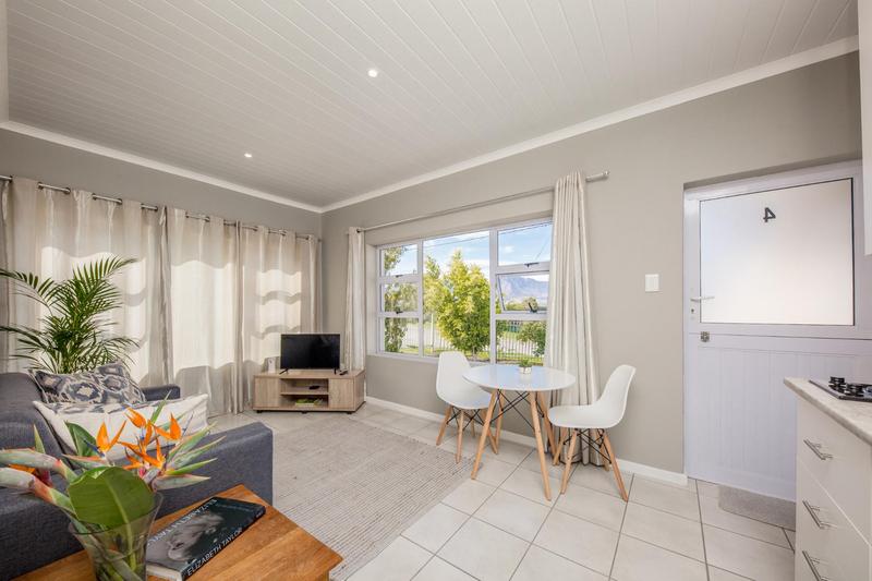 8 Bedroom Property for Sale in Grabouw Western Cape
